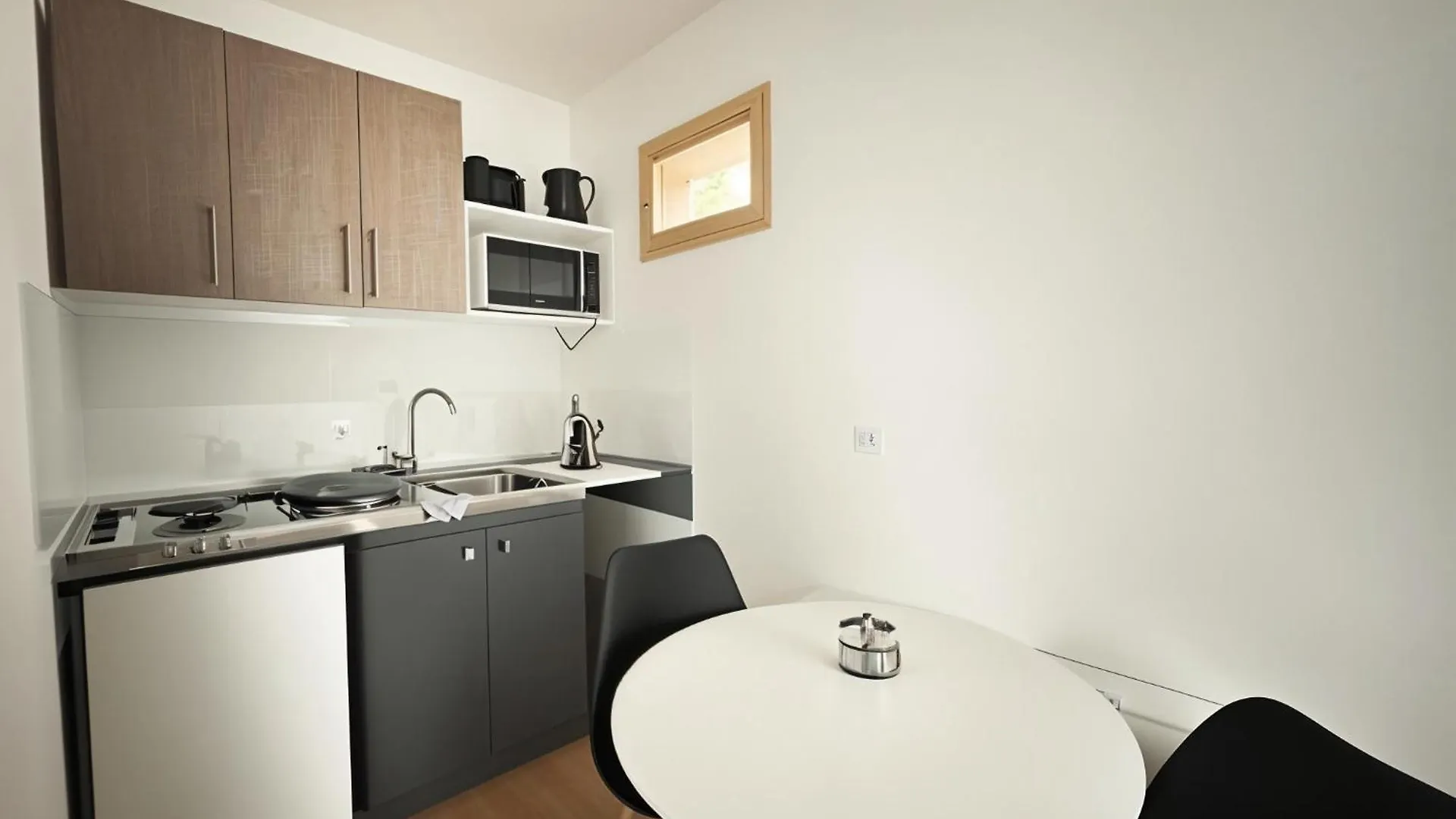 Cannes Jacuzzi Netflix Fiber Ac Cozy 0*,  France